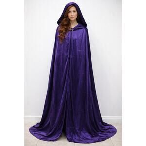 Adult Cloak lavender velvet cape w/ clasp " NWT